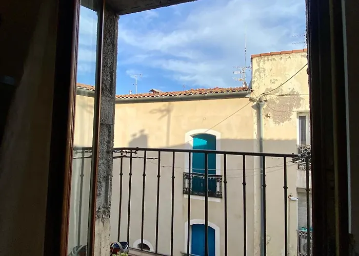 Art Et Poesie, 200m Des Halles, Coeur De Sète